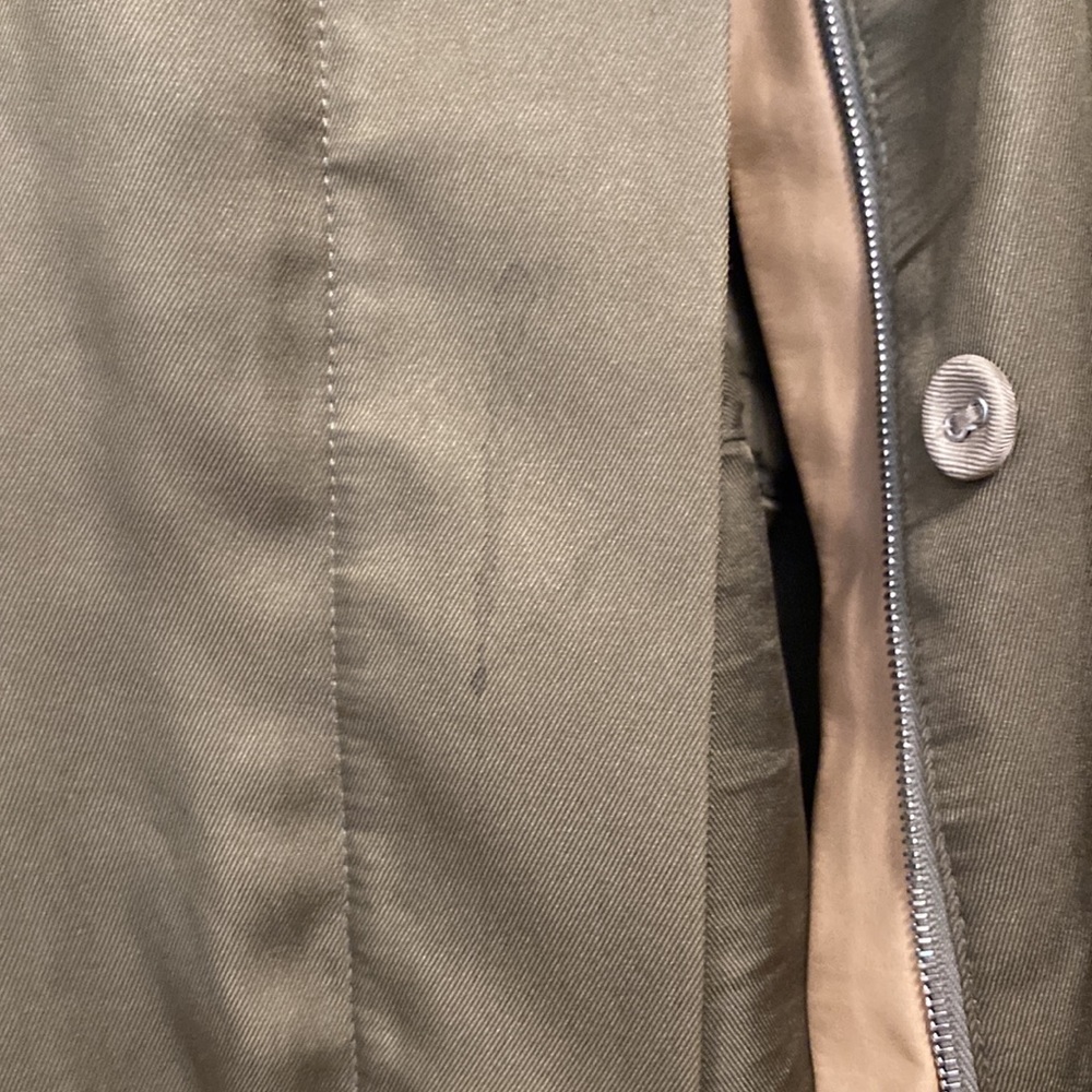 Veronica Beard Olive Utility Jacket with Tan Accents - Picture 4 of 9
